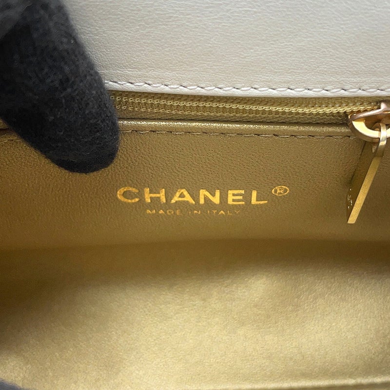 シャネル ハンドバッグ ココマーク ココハンドル リング マトラッセ XXS キャビアスキン AS2215 CHANEL 2way 白