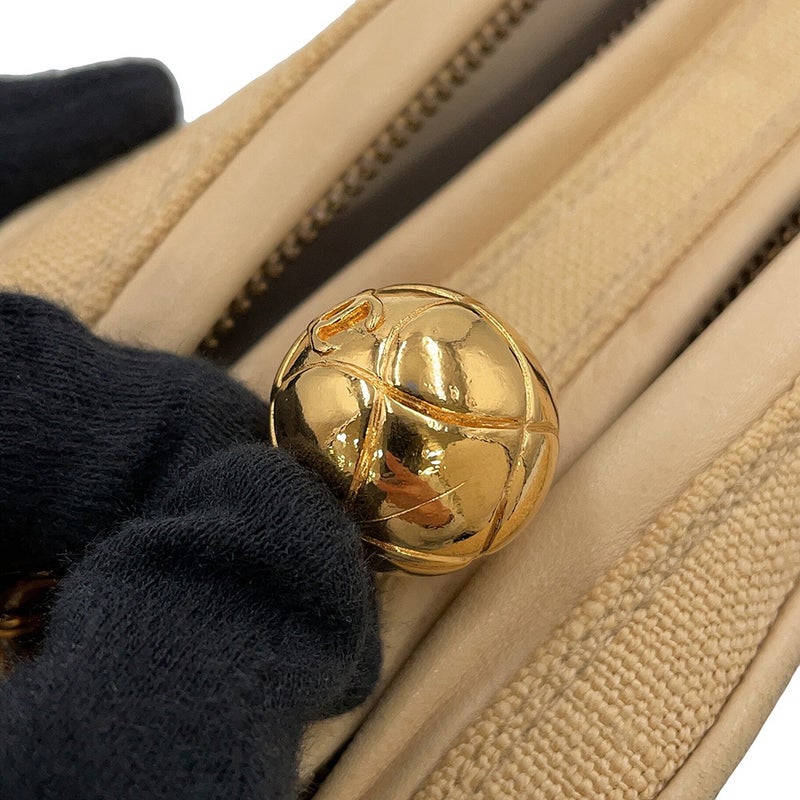 シャネル ショルダーバッグ ココマーク マトラッセ キャンバス レザー CHANEL