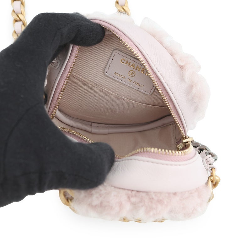 シャネル チェーンショルダーバッグ シャネル19 ココマーク ファー AP0945 CHANEL バッグ