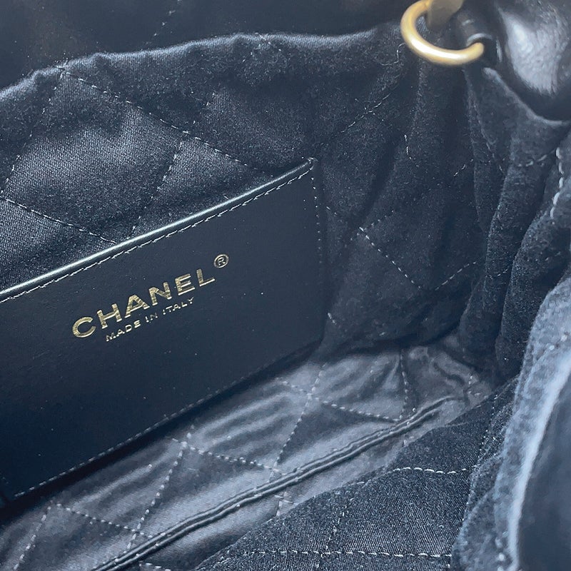 シャネル ハンドバッグ CHANEL 22 ミニ ココマーク シャイニーカーフレザー AS3980 CHANEL 2way 黒
