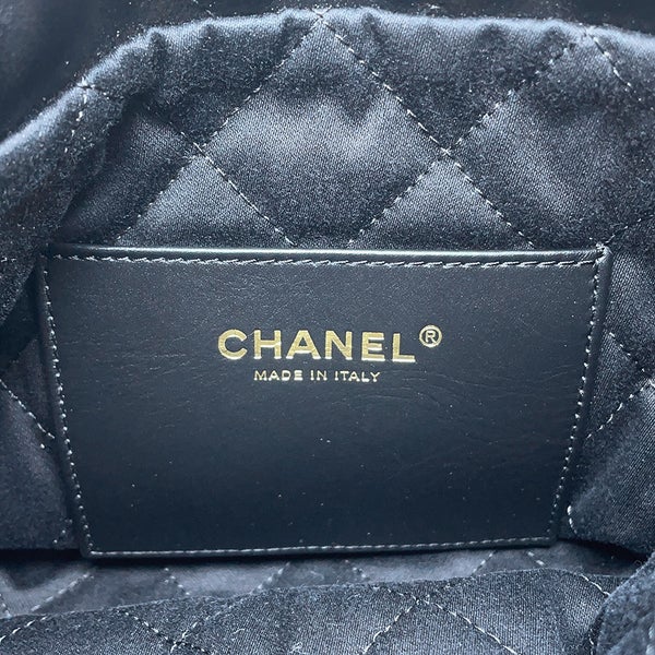 シャネル ハンドバッグ CHANEL 22 ミニ ココマーク シャイニーカーフレザー AS3980 CHANEL 2way 黒