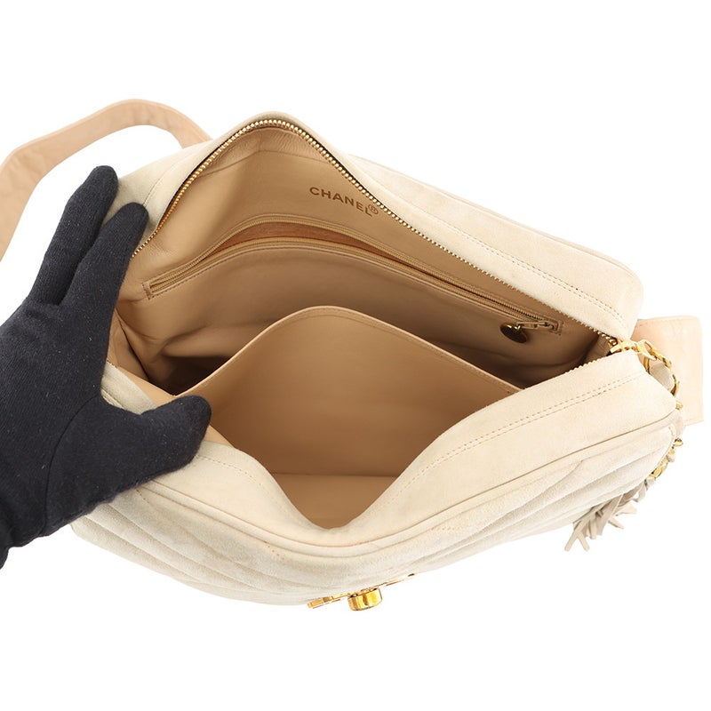 シャネル ショルダーバッグ バイアスステッチ ココマーク スエード CHANEL タッセル付き