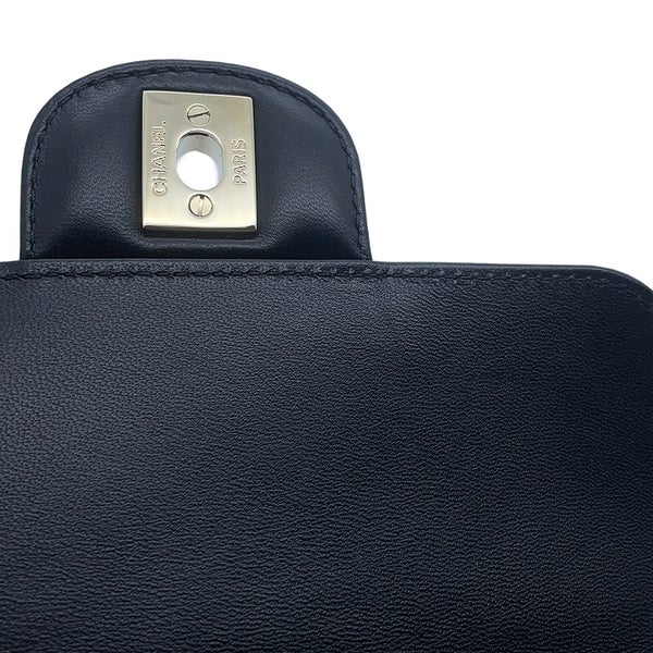 シャネル チェーンショルダーバッグ マトラッセ ハートシェイプ ラムスキン AS3191 CHANEL バッグ 黒