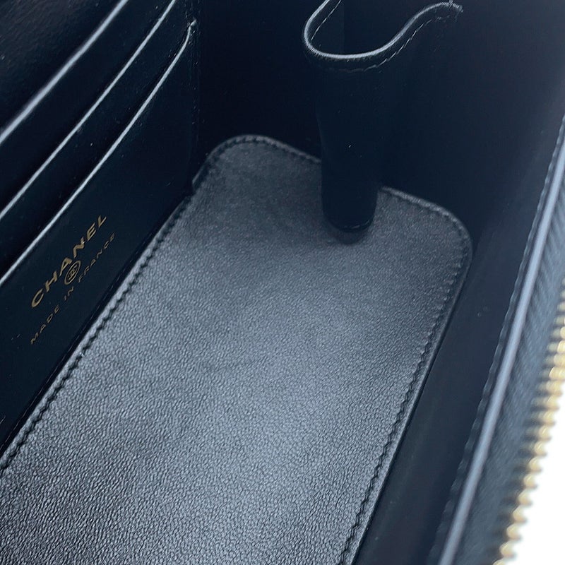シャネル チェーンショルダーバッグ マトラッセ ココマーク バニティケース ラムスキン AP2199 CHANEL ヴァニティ 黒
