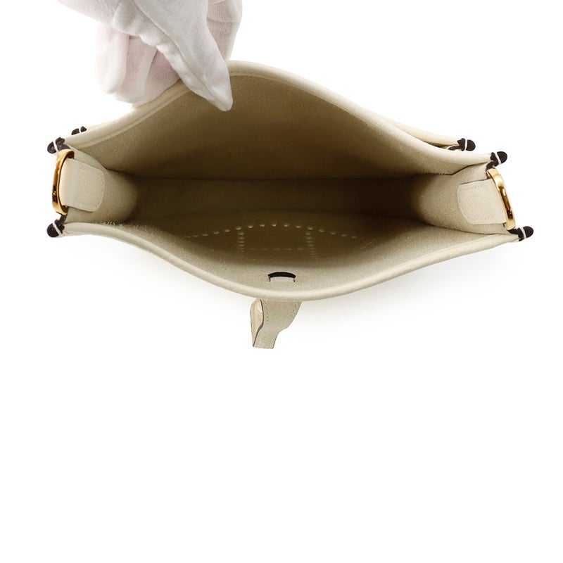 エルメス ショルダーバッグ エブリン3 23 クレーム/ゴールド金具 トリヨンクレマンス G刻印 クリーム 白