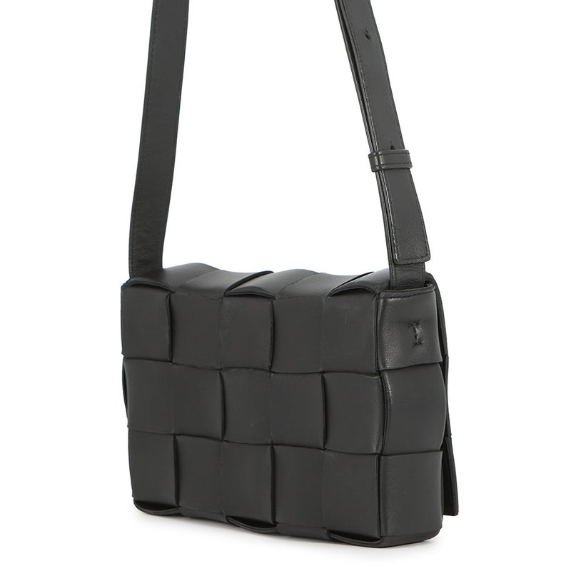 ボッテガヴェネタ ショルダーバッグ マキシイントレチャート カセット ラムスキン 578004 BOTTEGA VENETA 黒