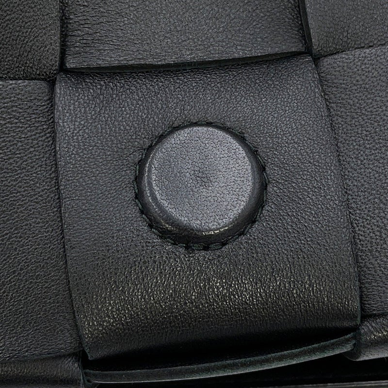 ボッテガヴェネタ ショルダーバッグ マキシイントレチャート カセット ラムスキン 578004 BOTTEGA VENETA 黒