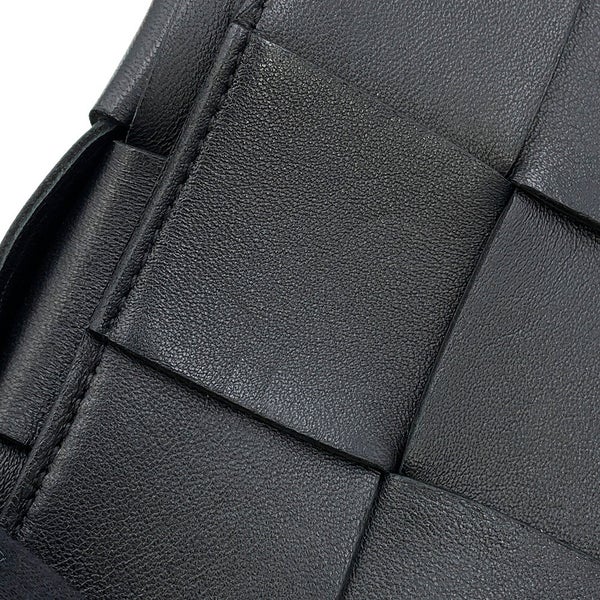 ボッテガヴェネタ ショルダーバッグ マキシイントレチャート カセット ラムスキン 578004 BOTTEGA VENETA 黒