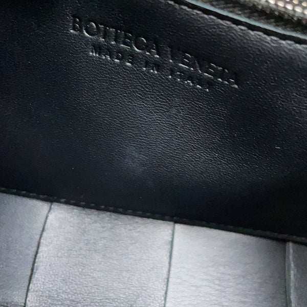 ボッテガヴェネタ ショルダーバッグ マキシイントレチャート カセット ラムスキン 578004 BOTTEGA VENETA 黒