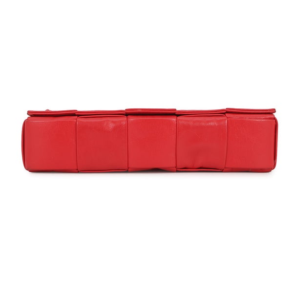 ボッテガヴェネタ ショルダーバッグ マキシイントレチャート カセット レザー BOTTEGA VENETA