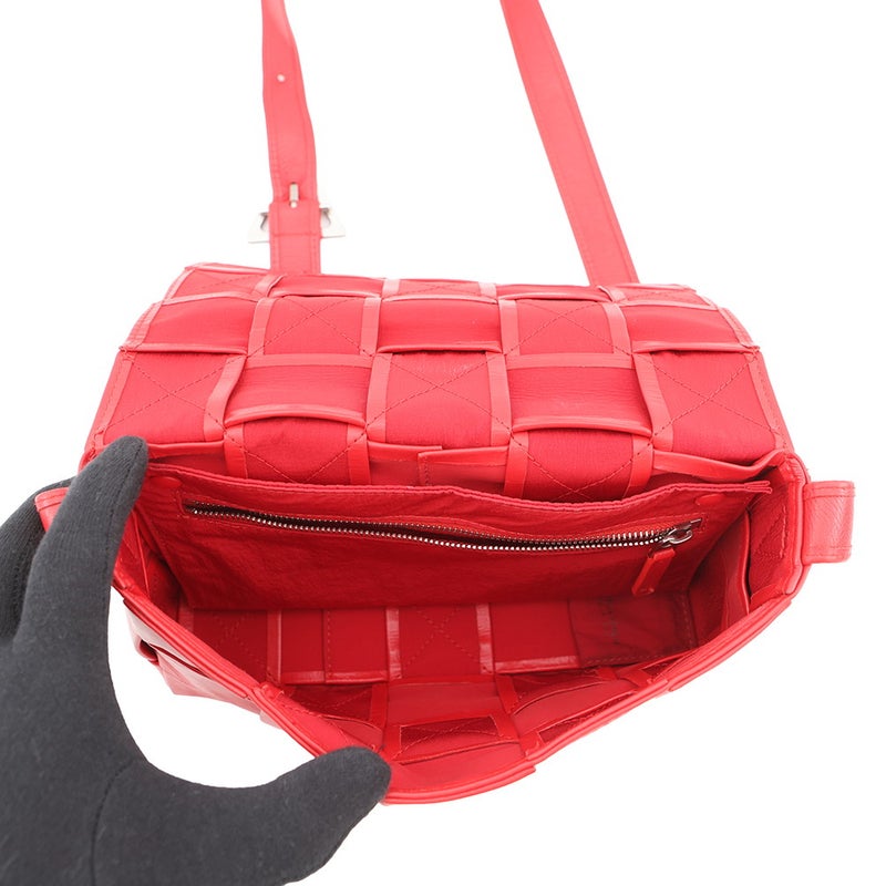 ボッテガヴェネタ ショルダーバッグ マキシイントレチャート カセット レザー BOTTEGA VENETA