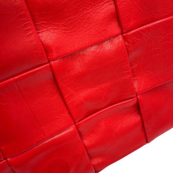 ボッテガヴェネタ ショルダーバッグ マキシイントレチャート カセット レザー BOTTEGA VENETA