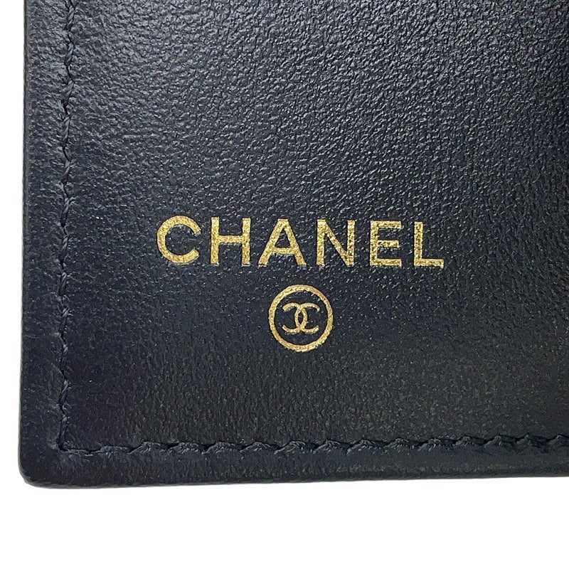 シャネル 三つ折り財布 マトラッセ ココマーク スモールフラップ キャビアスキン AP4319 CHANEL 黒