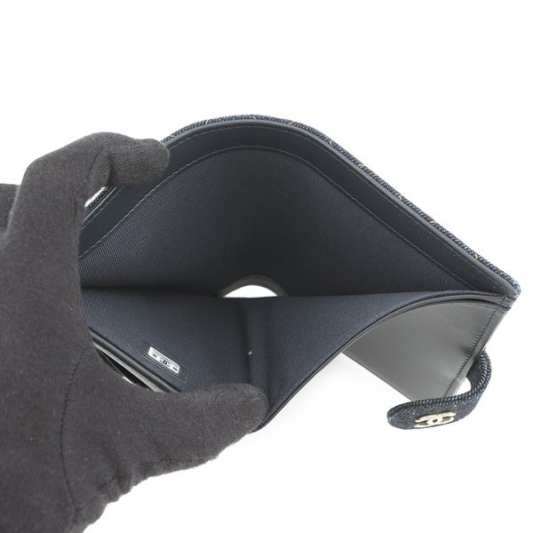 シャネル パスポートケース 二つ折り財布 ココマーク マトラッセ デニム ラムスキン AP4665 CHANEL 財布