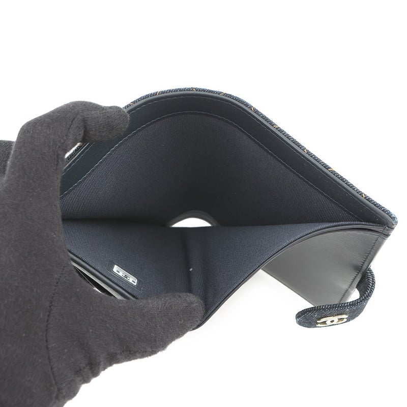 シャネル パスポートケース 二つ折り財布 ココマーク マトラッセ デニム ラムスキン AP4665 CHANEL 財布