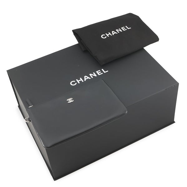 シャネル ハンドバッグ CHANEL 22 マトラッセ スモール シャイニーカーフ AS3260 ポーチ付き 黒