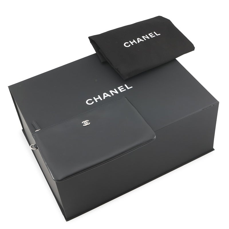 シャネル ハンドバッグ CHANEL 22 マトラッセ スモール シャイニーカーフ AS3260 ポーチ付き 黒