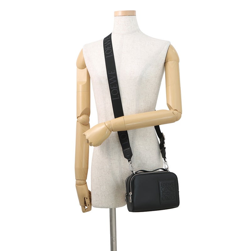 ロエベ ショルダーバッグ クロスボディ カメラバッグ ミニ サテンカーフレザー C565R41X05 LOEWE 黒