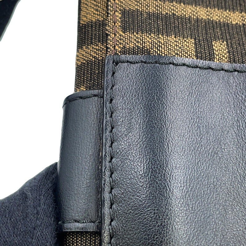 フェンディ ショルダーバッグ マルスピオバゲット ズッカ柄 キャンバス 7M0295 FENDI