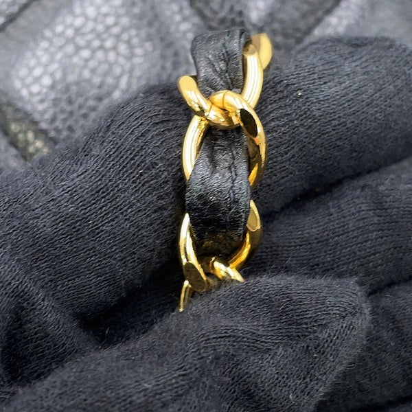 シャネル チェーンショルダーバッグ マトラッセ ココマーク キャビアスキン CHANEL 黒