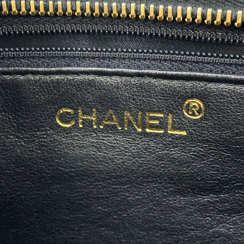 シャネル チェーンショルダーバッグ マトラッセ ココマーク キャビアスキン CHANEL 黒
