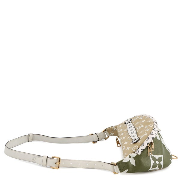 ルイヴィトン ボディバッグ モノグラム・ジャイアント バムバッグ M44611 LOUIS VUITTON ヴィトン バッグ ウエストポーチ