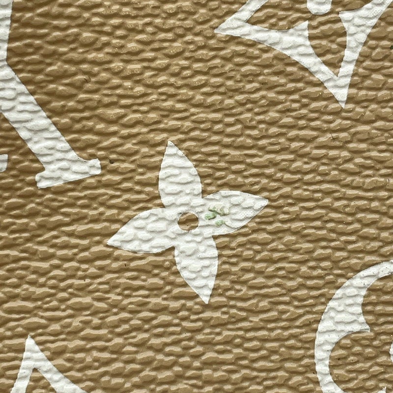 ルイヴィトン ボディバッグ モノグラム・ジャイアント バムバッグ M44611 LOUIS VUITTON ヴィトン バッグ ウエストポーチ