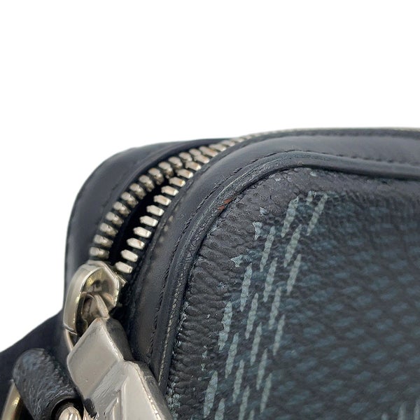 ルイヴィトン ショルダーバッグ ダミエ・グラフィット 3D トリオ・メッセンジャー N50017 LOUIS VUITTON ブラック 黒