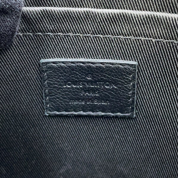 ルイヴィトン クラッチバッグ モノグラム・シャドウ ポシェット・トゥ・ゴー M81570 LOUIS VUITTON ブラック 黒