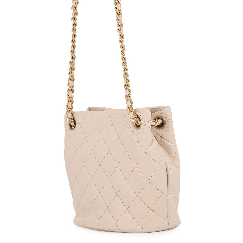 シャネル チェーンショルダーバッグ バケットバッグ スモール マトラッセ ココマーク ラムスキン AS3873 CHANEL 2ｗay シャネル チェーンショルダーバッグ バケットバッグ スモール