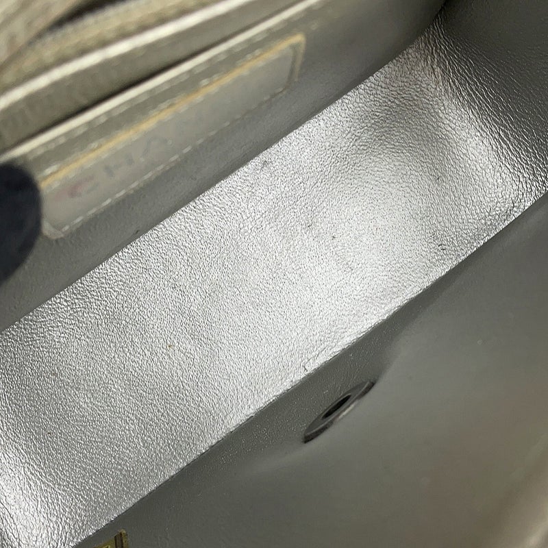 シャネル チェーンショルダーバッグ ミニマトラッセ ココマーク キャビアスキン A35200 CHANEL