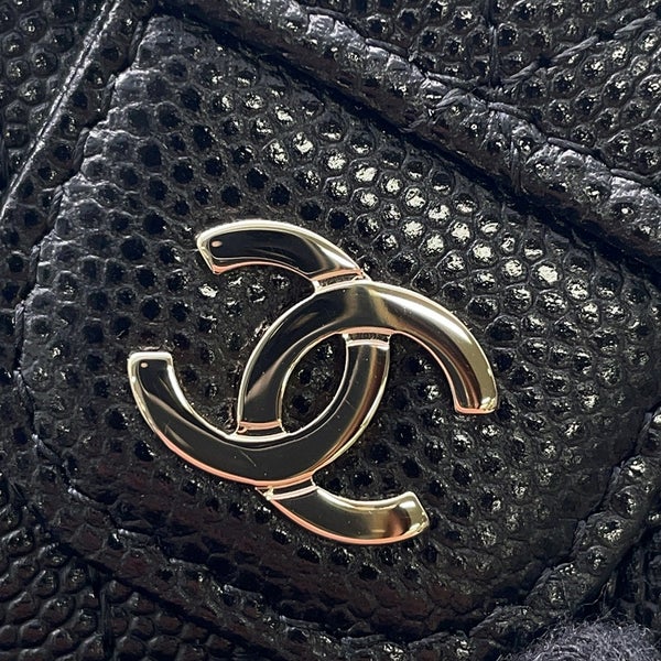 シャネル 三つ折り財布 マトラッセ ココマーク クラシック スモール フラップ ウォレット キャビアスキン AP0230 CHANEL 財布 黒