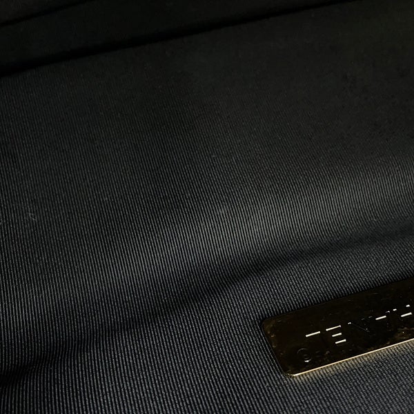 シャネル チェーンショルダーバッグ CHANEL19 ディズヌフ マキシ ツイード AS1162 CHANEL 2way 白 黒