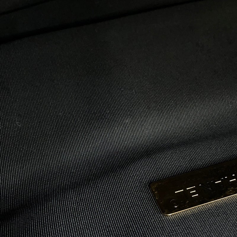 シャネル チェーンショルダーバッグ CHANEL19 ディズヌフ マキシ ツイード AS1162 CHANEL 2way 白 黒