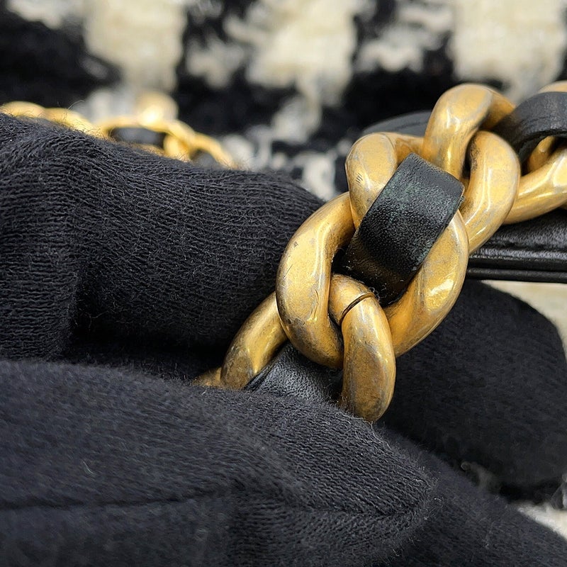 シャネル チェーンショルダーバッグ CHANEL19 ディズヌフ マキシ ツイード AS1162 CHANEL 2way 白 黒