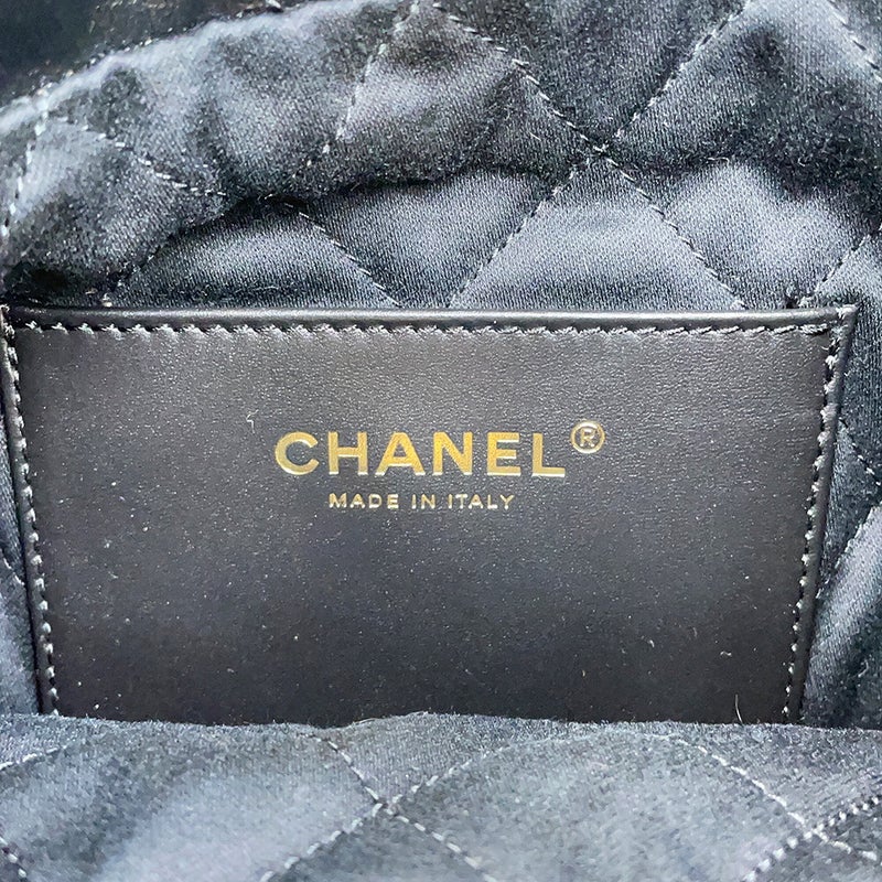 シャネル ハンドバッグ CHANEL22 ミニ ココマーク シャイニーカーフレザー AS3980 CHANEL 2way 黒