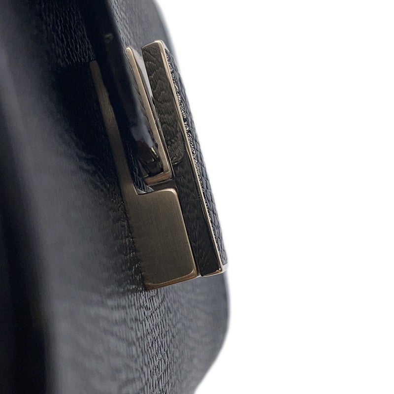 ヴァレクストラ ボディバッグ イジィデ ベルト レザー SGES0061028LOCPL99 Valextra 2wayショルダーバッグ 黒