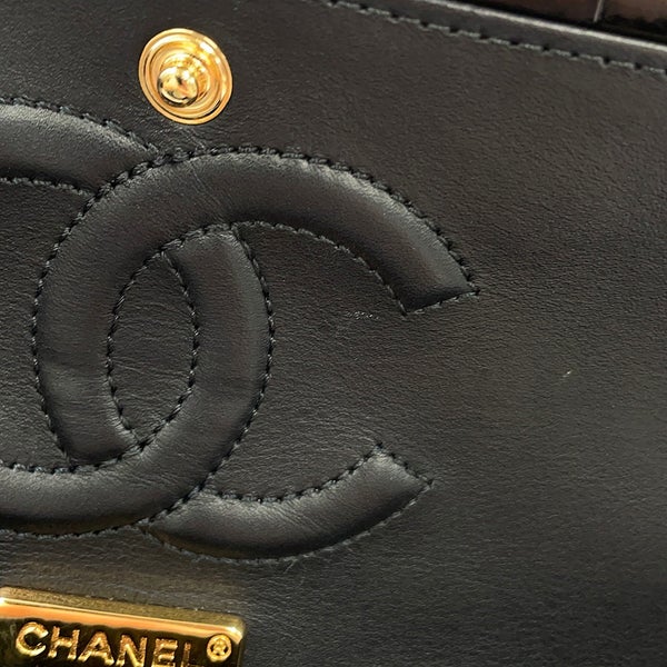 シャネル チェーンショルダーバッグ ココマーク ダブルチェーン クロコダイル CHANEL 黒