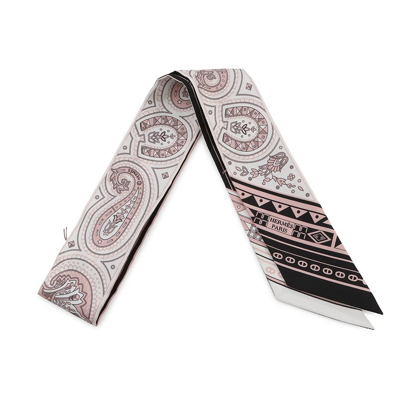 エルメス スカーフ ツイリー シュヴァル・ドゥ・クール・バンダナ Cheval de Coeur Bandana HERMES 2026年春夏 黒 白