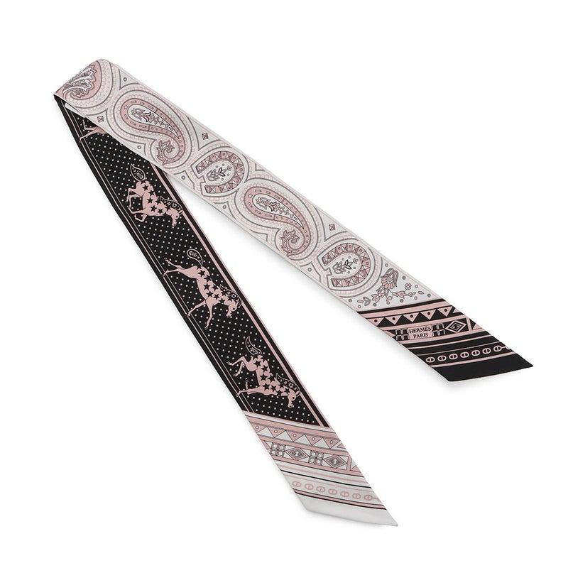 エルメス スカーフ ツイリー シュヴァル・ドゥ・クール・バンダナ Cheval de Coeur Bandana HERMES 2026年春夏 黒 白