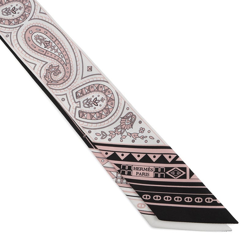 エルメス スカーフ ツイリー シュヴァル・ドゥ・クール・バンダナ Cheval de Coeur Bandana HERMES 2026年春夏 黒 白