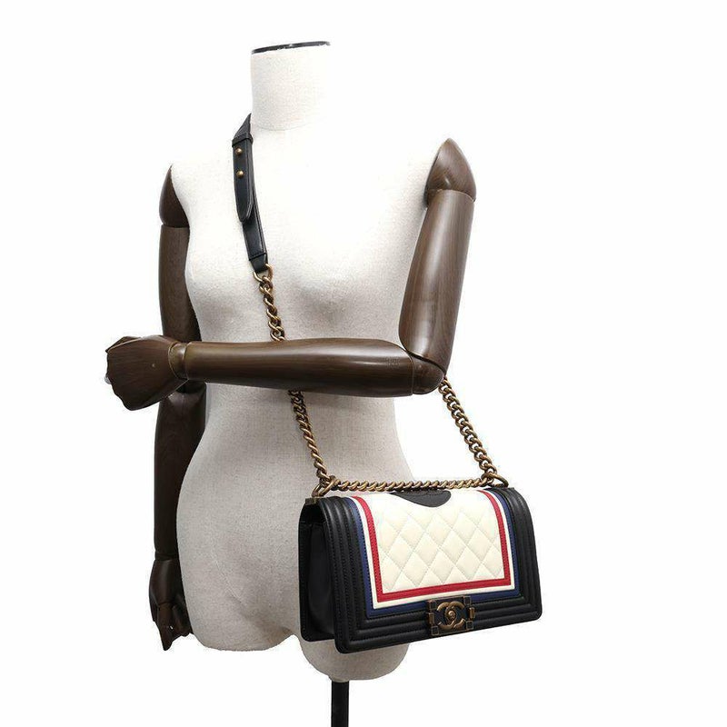 シャネル チェーンショルダーバッグ マトラッセ ココマーク ボーイシャネル A67086 CHANEL 黒 白