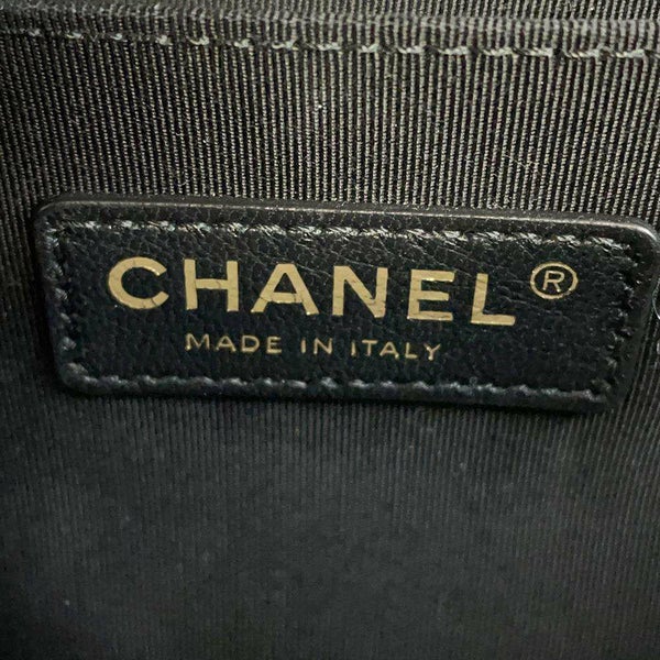 シャネル チェーンショルダーバッグ マトラッセ ココマーク ボーイシャネル A67086 CHANEL 黒 白