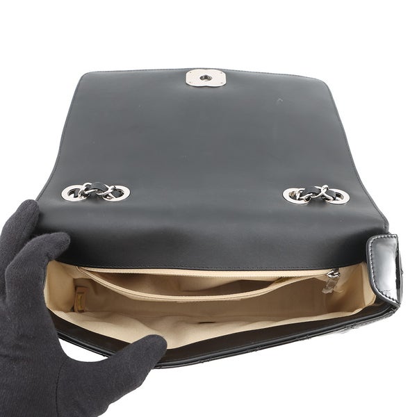 シャネル チェーンショルダーバッグ ボーイシャネル エナメル CHANEL バッグ 黒