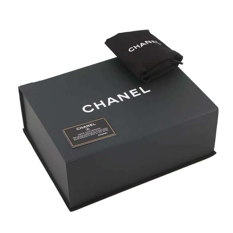 シャネル チェーンショルダーバッグ ボーイシャネル エナメル CHANEL バッグ 黒