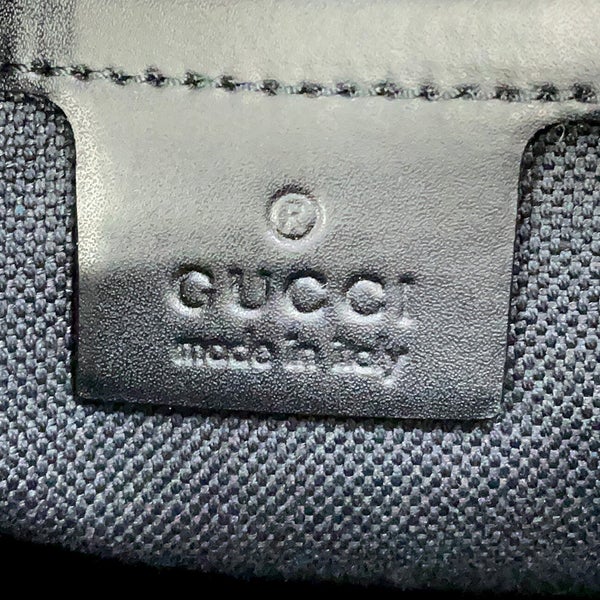 グッチ メッセンジャーバッグ GGスプリーム メッセンジャーバッグ 474139 GUCCI 黒