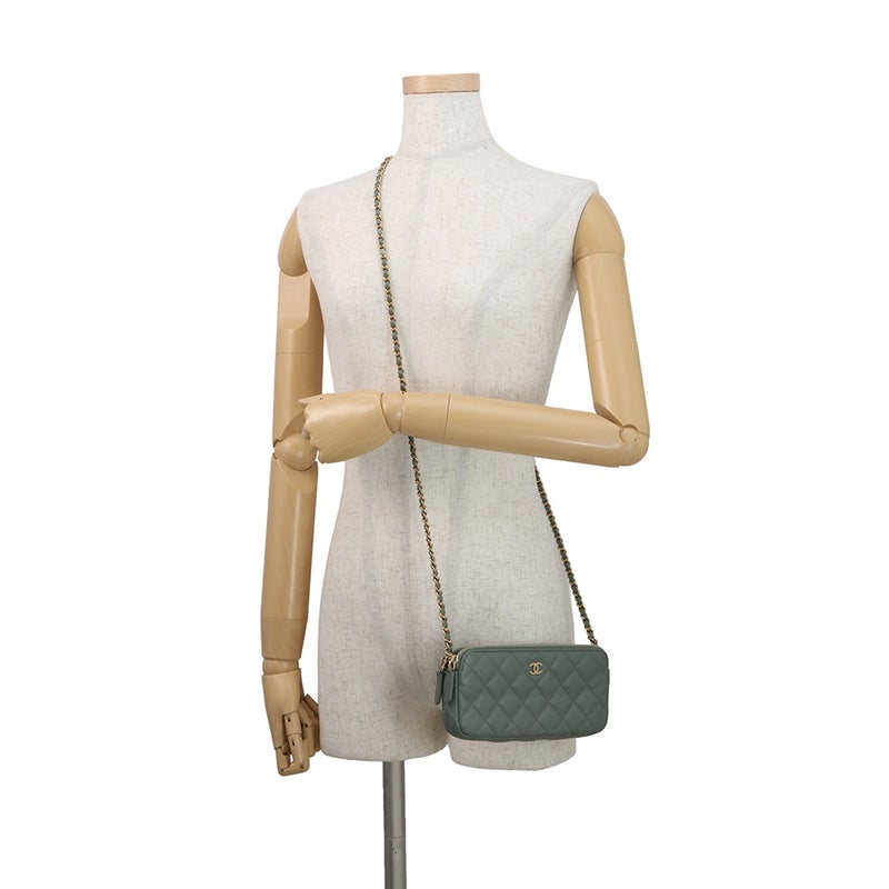 シャネル チェーンウォレット ココマーク マトラッセ キルティング キャビアスキン A82527 CHANEL 財布