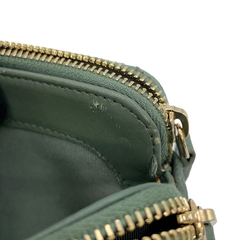 シャネル チェーンウォレット ココマーク マトラッセ キルティング キャビアスキン A82527 CHANEL 財布