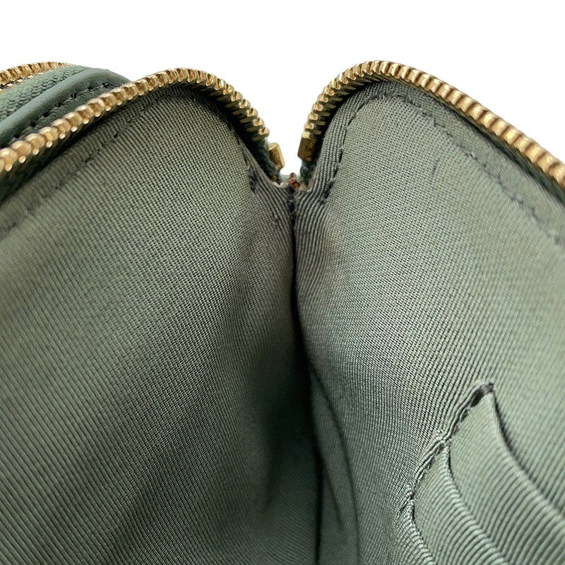 シャネル チェーンウォレット ココマーク マトラッセ キルティング キャビアスキン A82527 CHANEL 財布