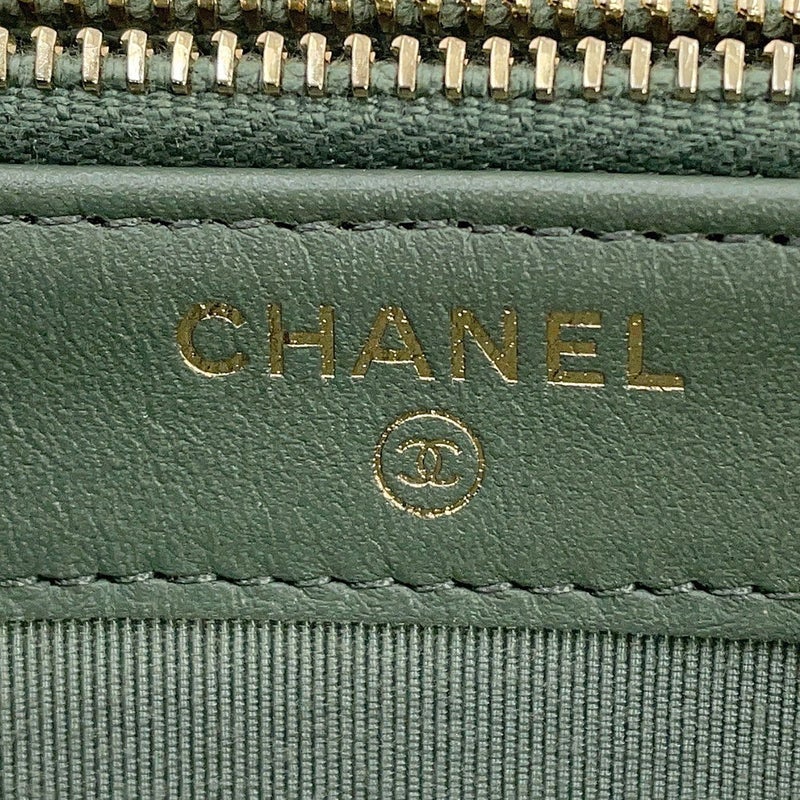 シャネル チェーンウォレット ココマーク マトラッセ キルティング キャビアスキン A82527 CHANEL 財布